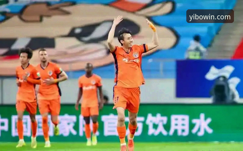 青岛海牛3-1力克上海海港：13年等待终圆梦，这场胜利背后的创新突破深度剖析